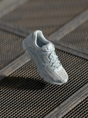 Sneakersy niskie Nike jasnoszary