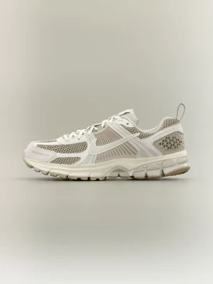 Sneakersy niskie Nike mleczny