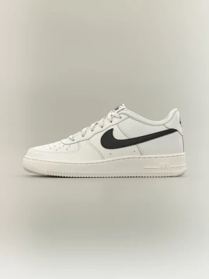 Sneakersy niskie Nike mleczny