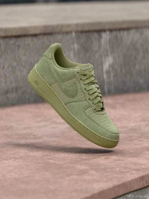 Sneakersy niskie Nike oliwkowy