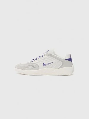Sneakersy niskie Nike jasnoszary