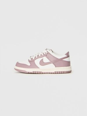 Sneakersy niskie Nike Sportswear