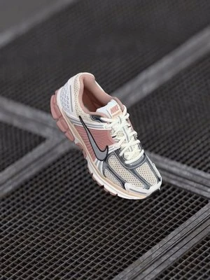 Zdjęcie produktu Sneakersy niskie Nike mleczny
