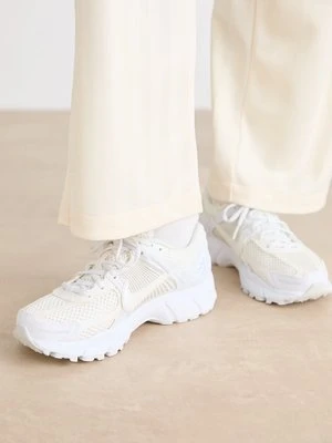Zdjęcie produktu Sneakersy niskie Nike biały