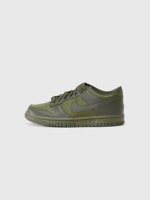 Sneakersy niskie Nike zielony