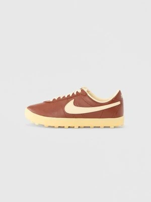 Sneakersy niskie Nike brązowy