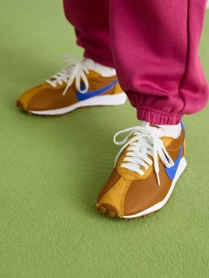 Sneakersy niskie Nike brązowy