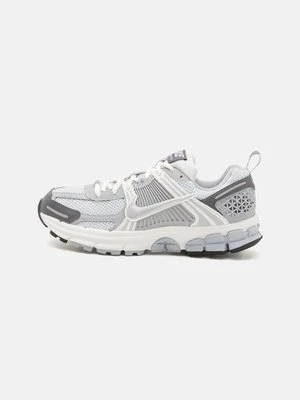 Sneakersy niskie Nike szary