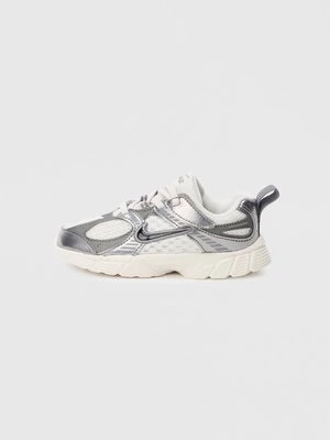 Sneakersy niskie Nike biały
