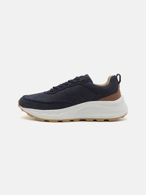 Sneakersy niskie Nubikk