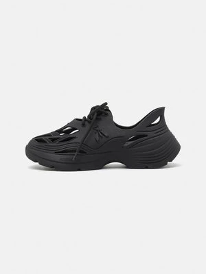 Sneakersy niskie PATRIZIA PEPE