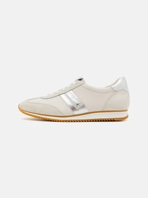 Sneakersy niskie PAUL mleczny