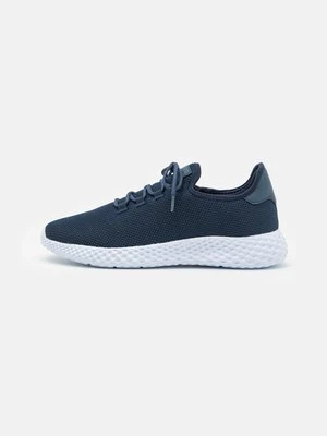 Sneakersy niskie Pier One
