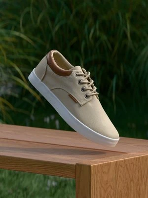 Zdjęcie produktu Sneakersy niskie Pier One