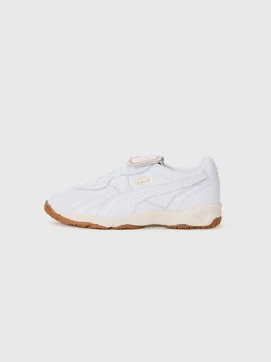 Halowe buty piłkarskie Puma biały