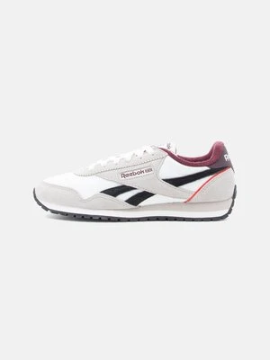 Zdjęcie produktu Sneakersy niskie Reebok Classic