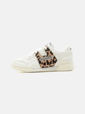 Sneakersy niskie Reebok mleczny