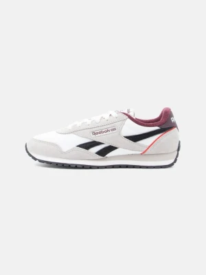 Sneakersy niskie Reebok mleczny
