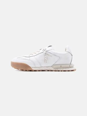 Sneakersy niskie Replay mleczny