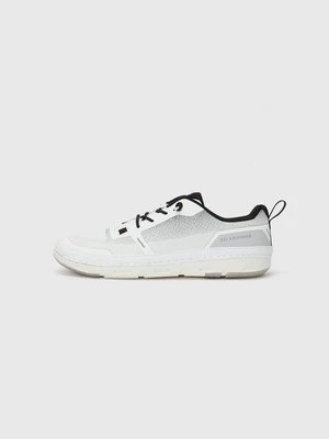 Sneakersy niskie Salamander