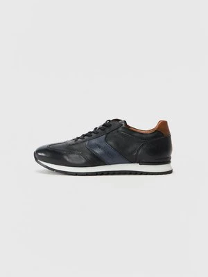 Sneakersy niskie Salamander
