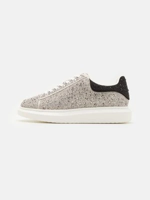 Sneakersy niskie Steve Madden
