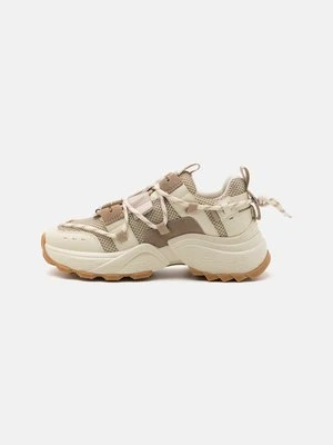 Zdjęcie produktu Sneakersy niskie Steve Madden