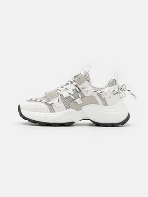 Sneakersy niskie Steve Madden