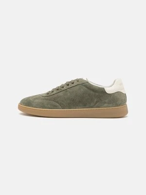 Sneakersy niskie Stuart Weitzman