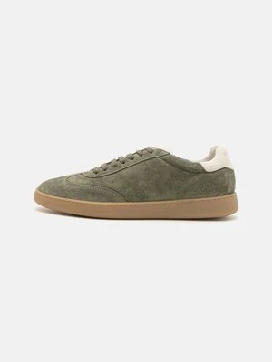 Sneakersy niskie Stuart Weitzman