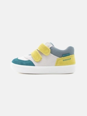 Sneakersy niskie Superfit jasnożółty