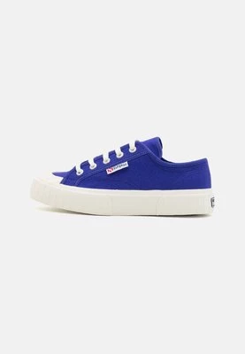 Sneakersy niskie Superga