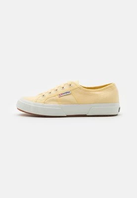 Sneakersy niskie Superga