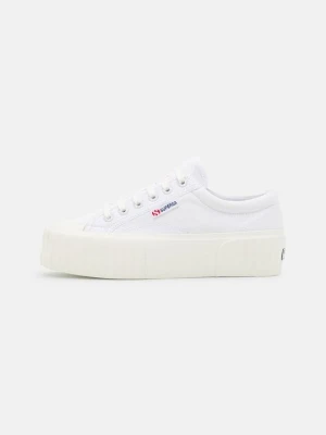 Sneakersy niskie Superga biały