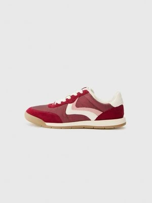 Sneakersy niskie Tamaris czerwony