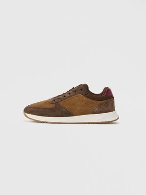 Sneakersy niskie Tommy Hilfiger brązowy
