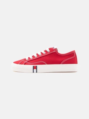 Sneakersy niskie Tommy Jeans czerwony