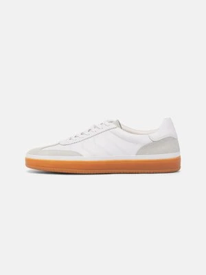 Sneakersy niskie Vagabond
