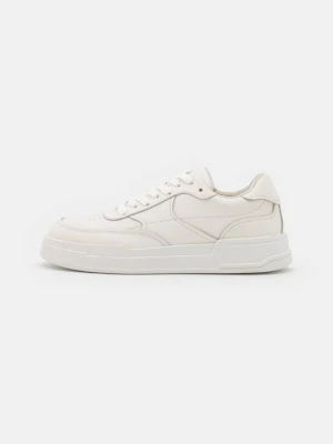 Sneakersy niskie Vagabond biały