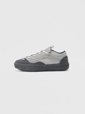 Sneakersy niskie Vans jasnoszary