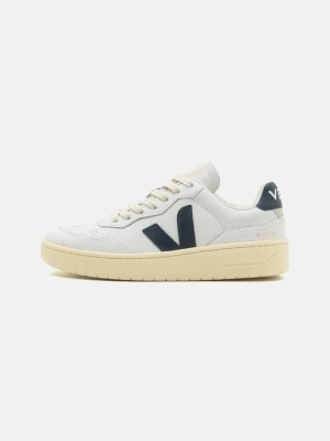Sneakersy niskie Veja biały