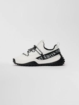 Sneakersy niskie Versace Jeans Couture biały
