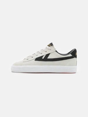 Zdjęcie produktu Sneakersy niskie Warrior Shanghai szary