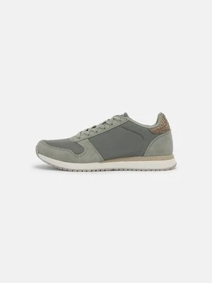 Sneakersy niskie Woden