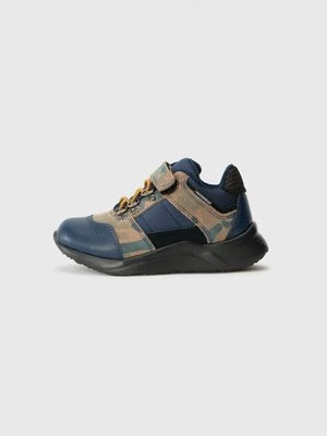 Sneakersy niskie Woden