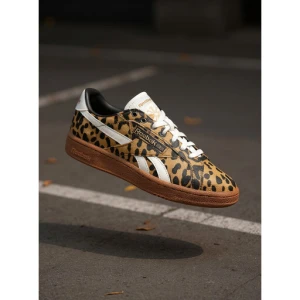 Sneakersy Reebok EO-CLUB C GROUNDS UK 100229527 Brązowy