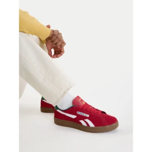 Sneakersy Reebok EO-CLUB C GROUNDS UK 100244996 Czerwony