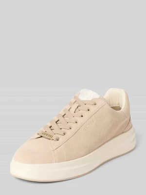 Zdjęcie produktu Sneakersy skórzane z naszywką z logo model ‘ELBA’ Guess