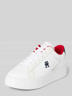 Sneakersy skórzane z podeszwą na platformie model ‘PLATFORM COURT’ Tommy Hilfiger
