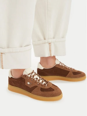 Sneakersy Tommy Jeans Mu The Greenwich Edge Suede EN0EN03050 Brązowy